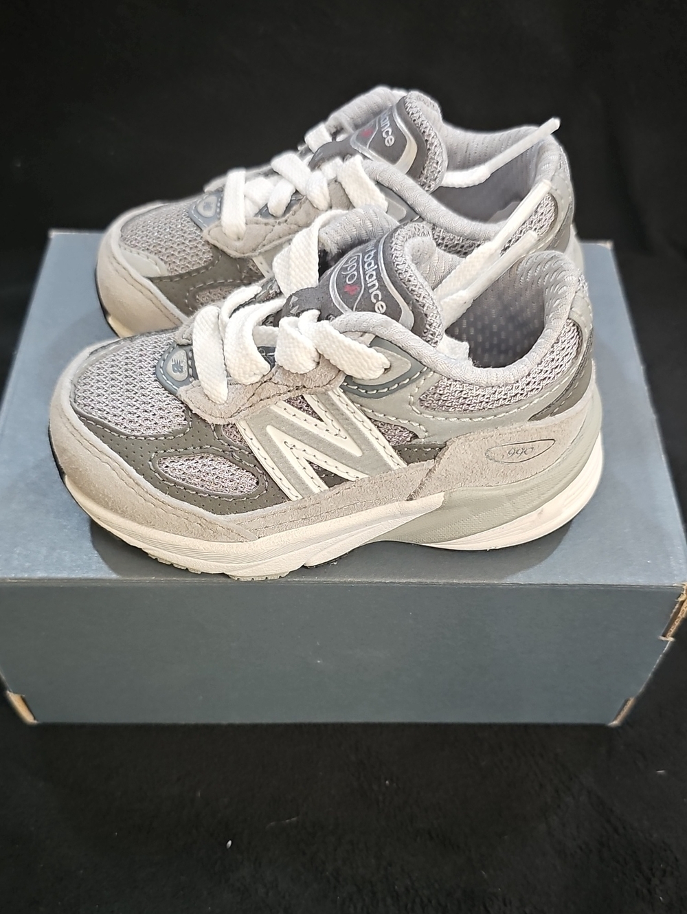 *Brand New* New Balance 990v6